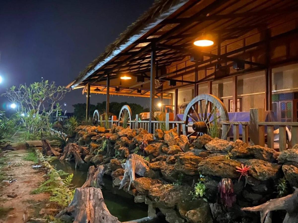 Séjour chez l'habitant Tasana Garden Saraphi ทาซาน่าการ์เด้น สาขาสารภี *