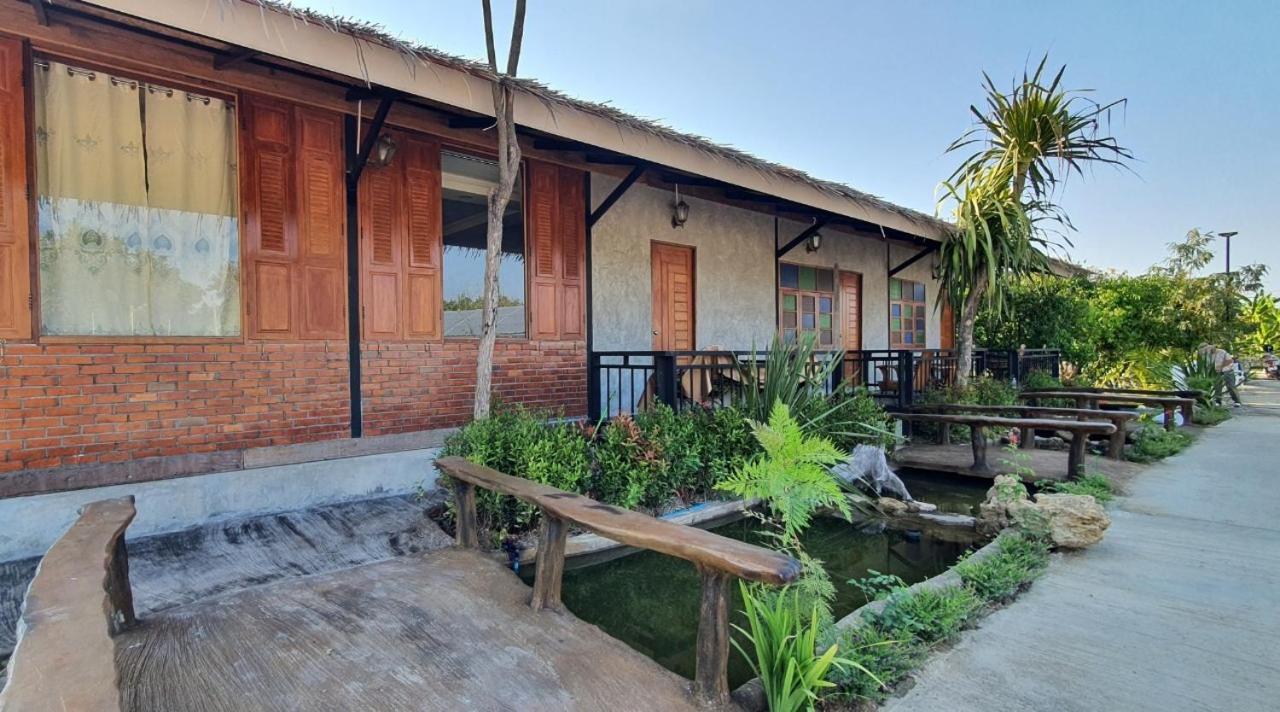 Tasana Garden Saraphi ทาซาน่าการ์เด้น สาขาสารภี Séjour chez l'habitant Chiang Mai