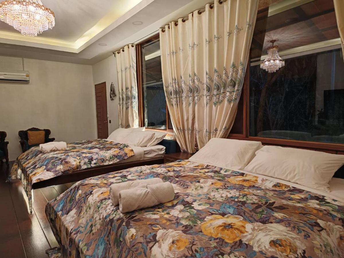 Séjour chez l'habitant Tasana Garden Saraphi ทาซาน่าการ์เด้น สาขาสารภี