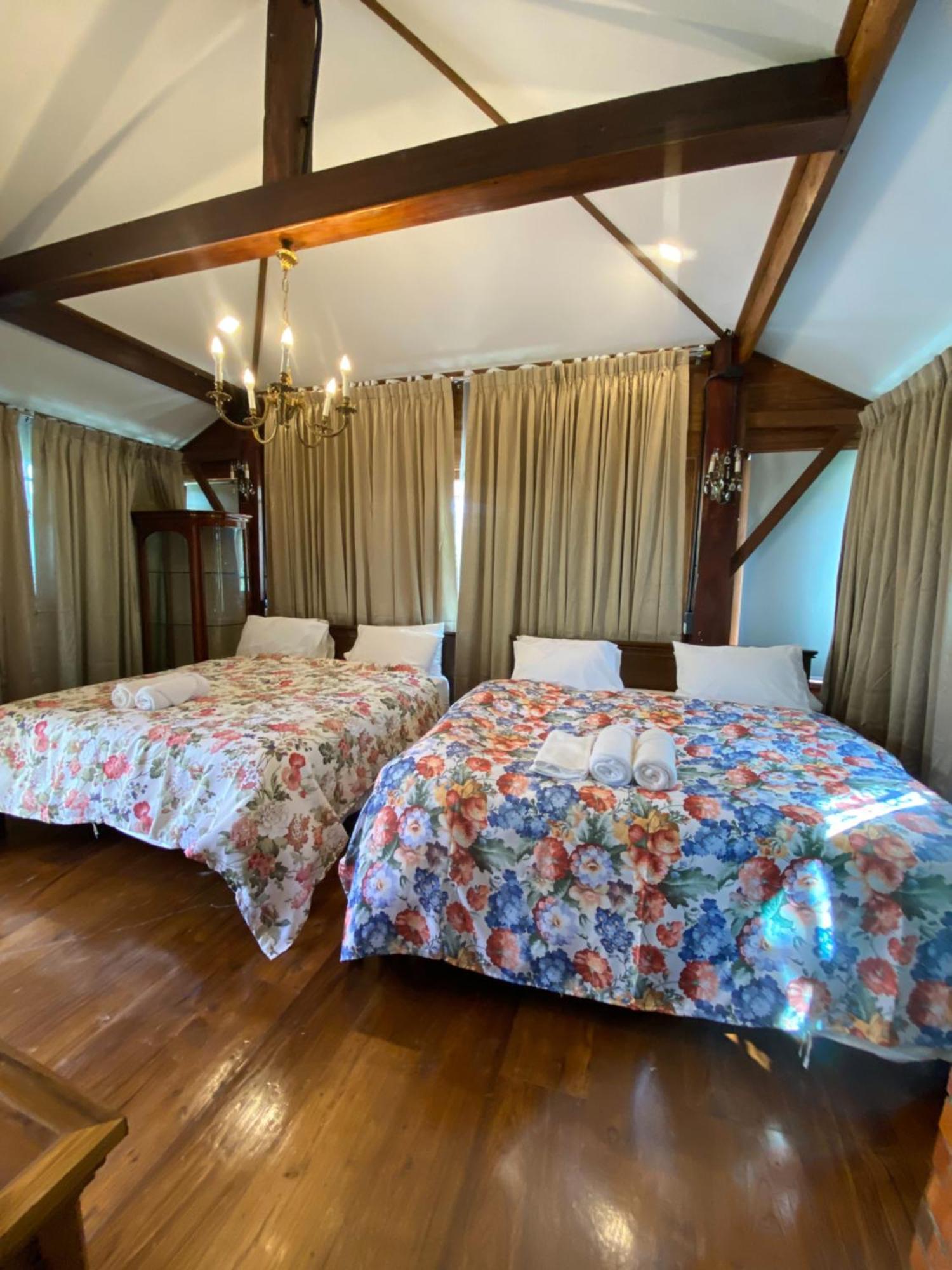 Tasana Garden Saraphi ทาซาน่าการ์เด้น สาขาสารภี Séjour chez l'habitant *